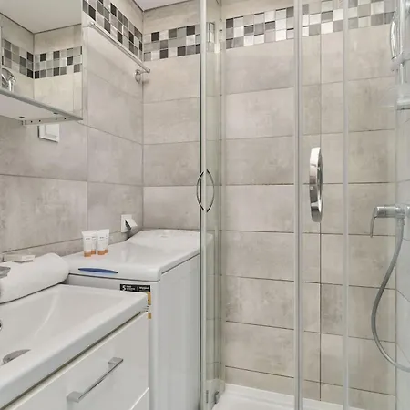 Apartmán Cozy With Amazing View Of The By Renters Vratislav